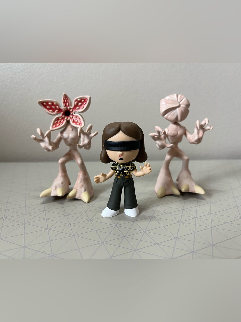 Bundle of 8 Funko Stranger Things Mystery Minis Figures